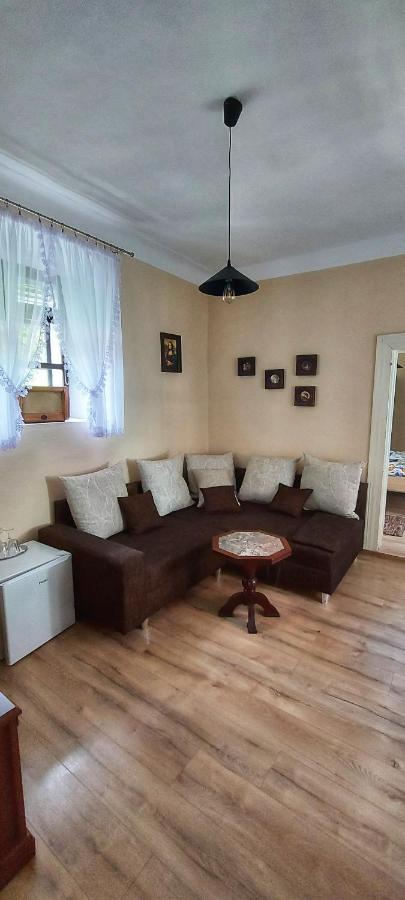Banská Štiavnica Penzion Tomino מראה חיצוני תמונה